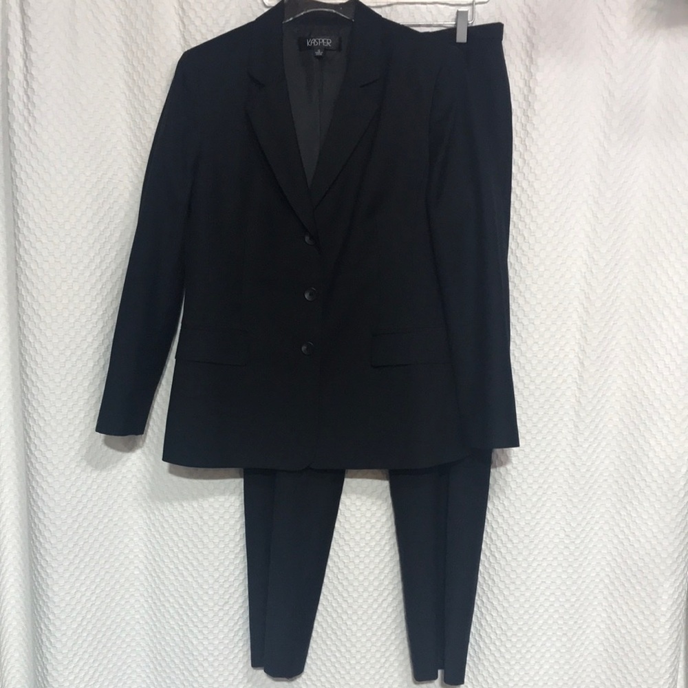 KASPER Black PantSuit